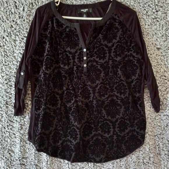 VTG Women’s Black Light blouse Nine West Velvet Pattern Size L - Picture 3 of 6